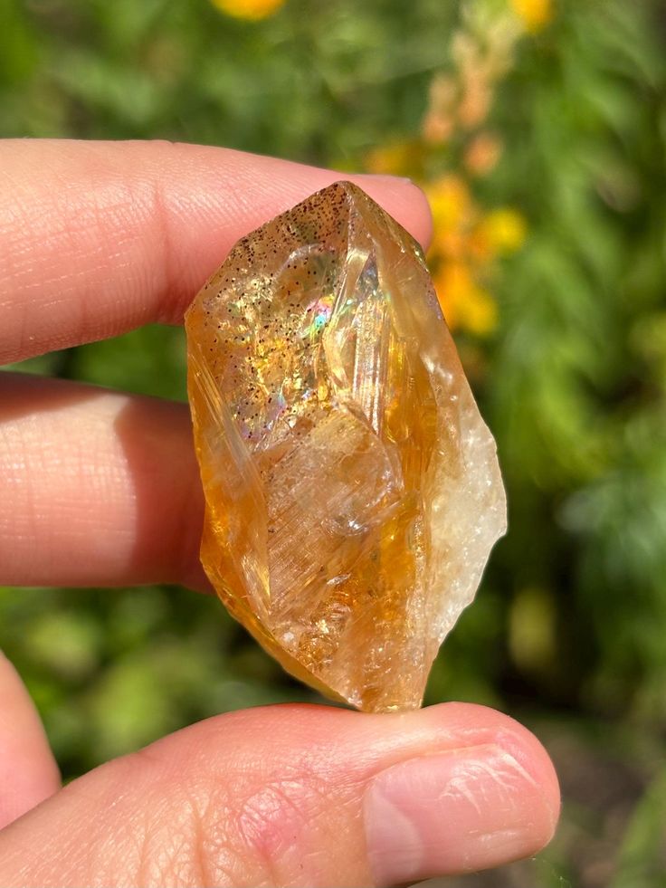 Original Raw Citrine Stone - Natural Certified Raw Citrine Crystal for Attracting Success, Abundance, Prosperity, Wealth, Creativity, Mental Clarity, and Solar Plexus Chakra Healing